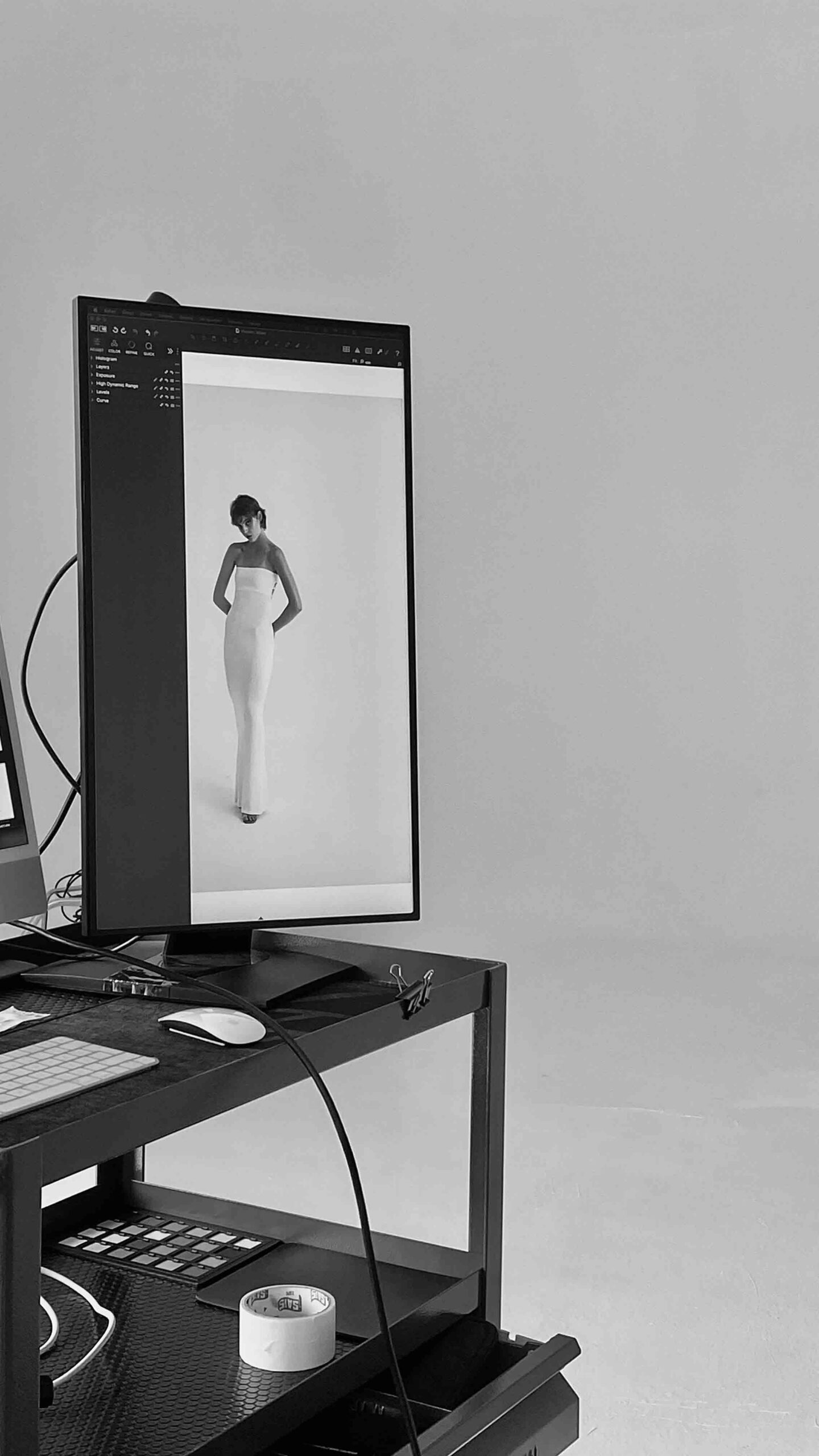 photography studio behind the scenes screen and cart by seo expert for photographers, mandy ford